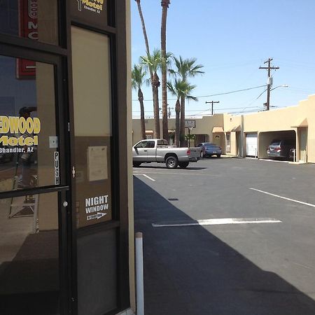 צ'נדלר Redwood Motel מראה חיצוני תמונה